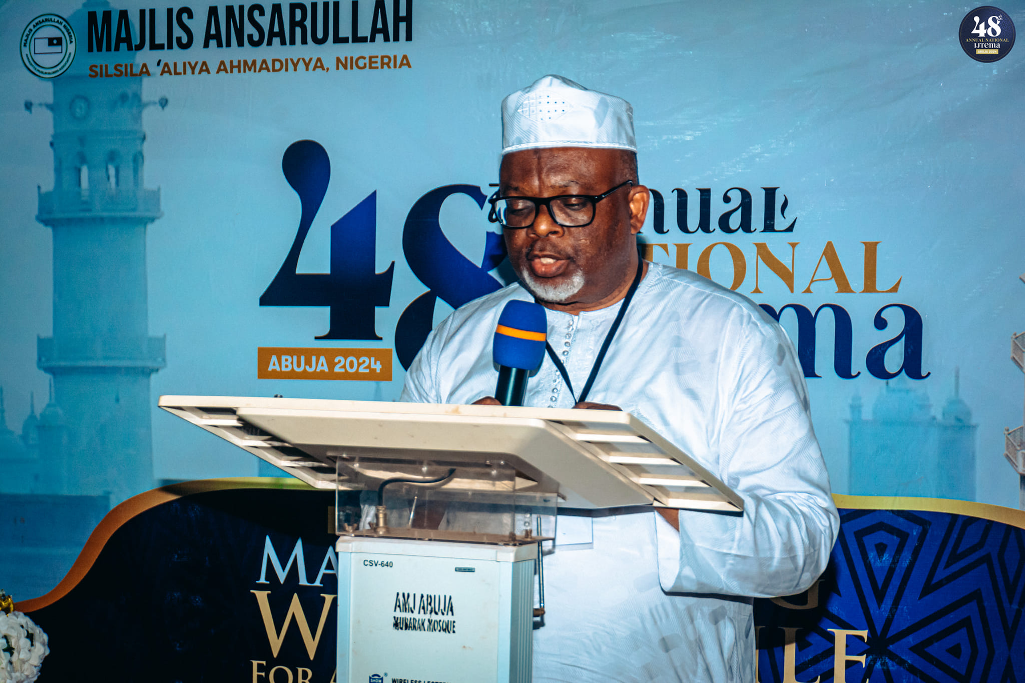 Amir of Ahmadiyya Muslim Jama’at Nigeria Leads Blessed Jumu’ah Prayer at Convention